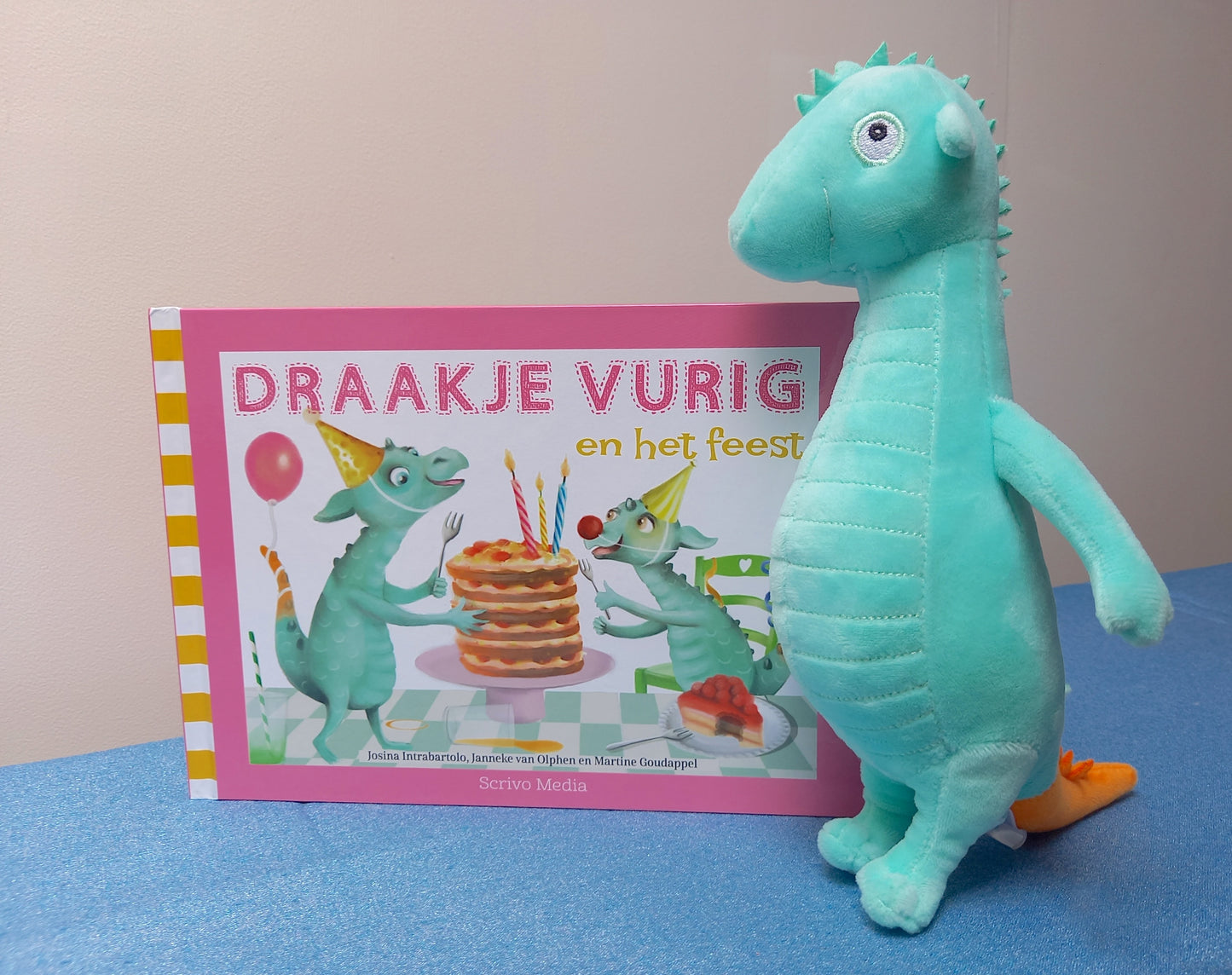 Set Draakje Vurig en het feest + Knuffel Draakje