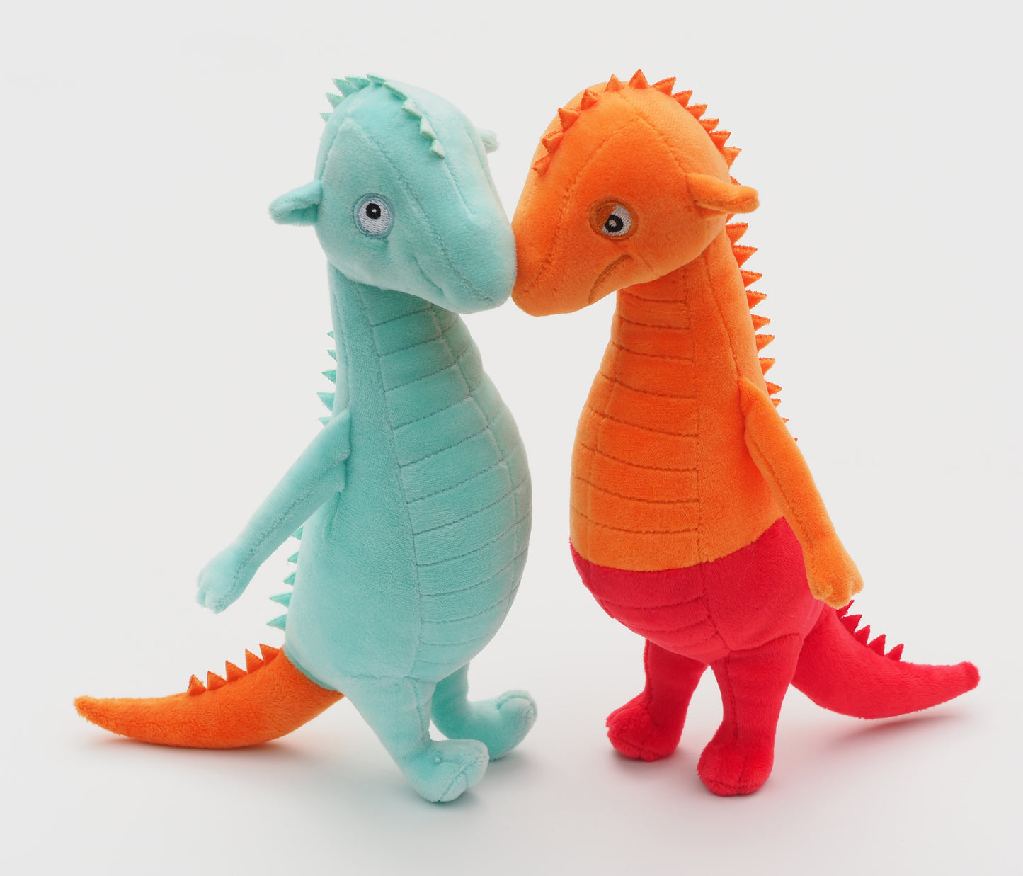 Set van twee Knuffels: Draakje Vurig (groen) en Draakje Vurig oranje/rood